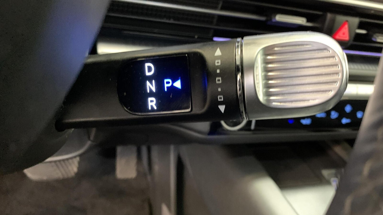 Blå Hyundai Ioniq 6 fra 2023