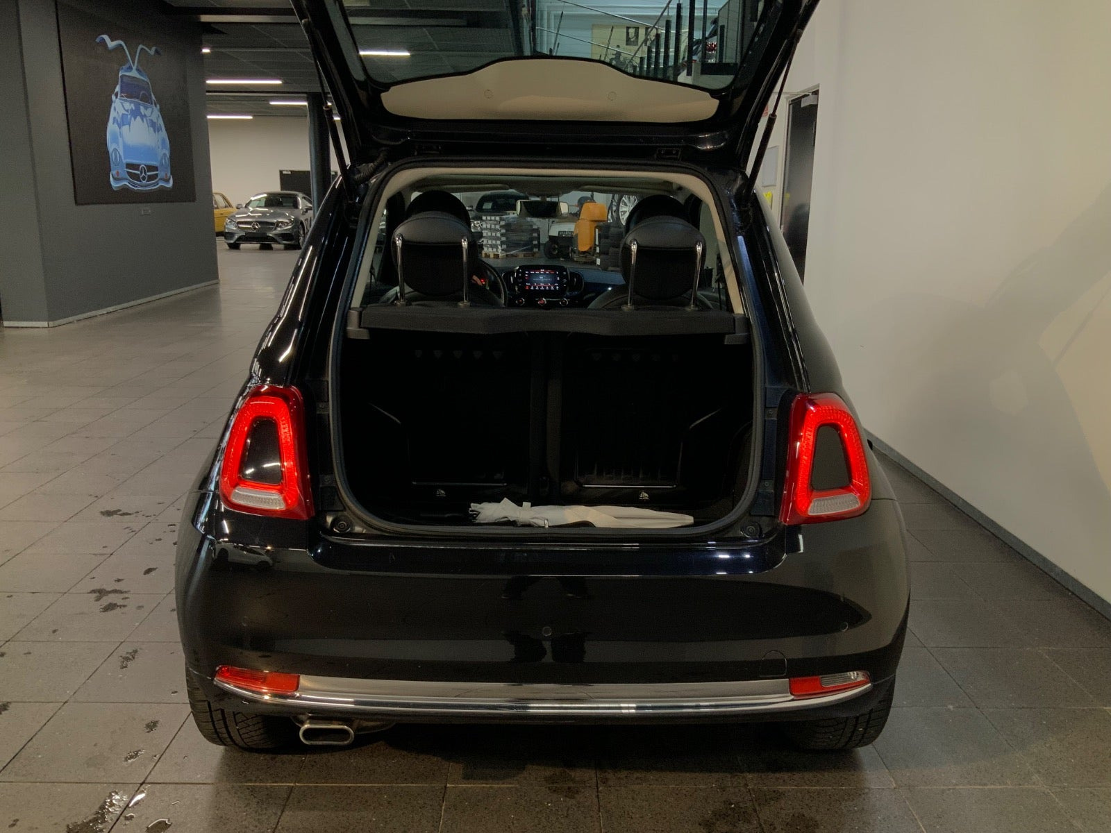 Sort Fiat 500 fra 2019