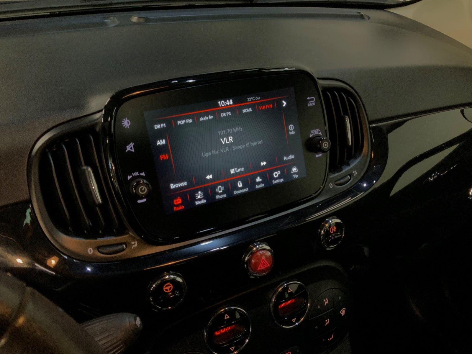 Sort Fiat 500 fra 2019