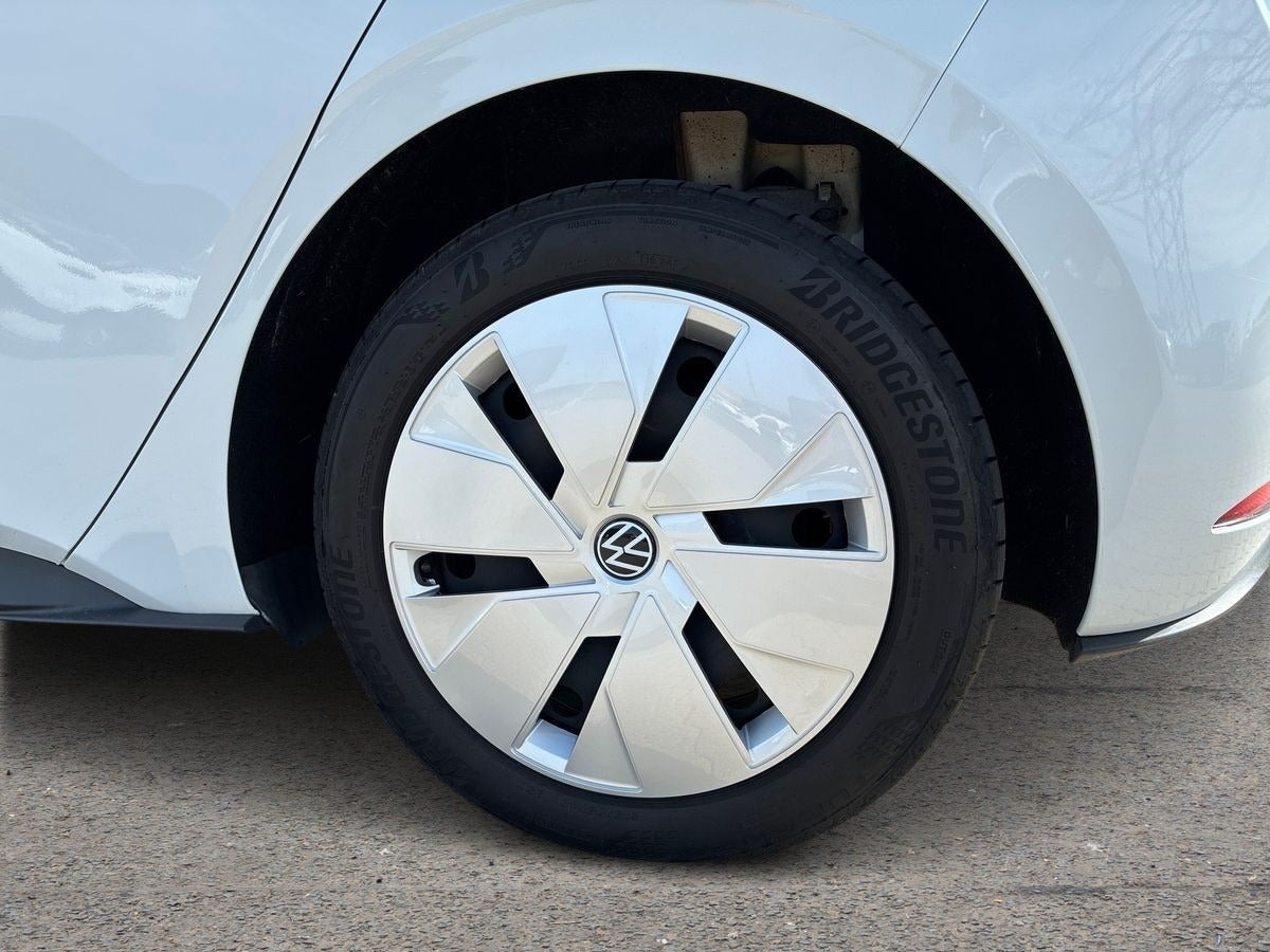 Hvid VW ID.3 fra 2023