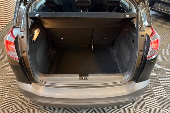 Sort Opel Crossland X fra 2017