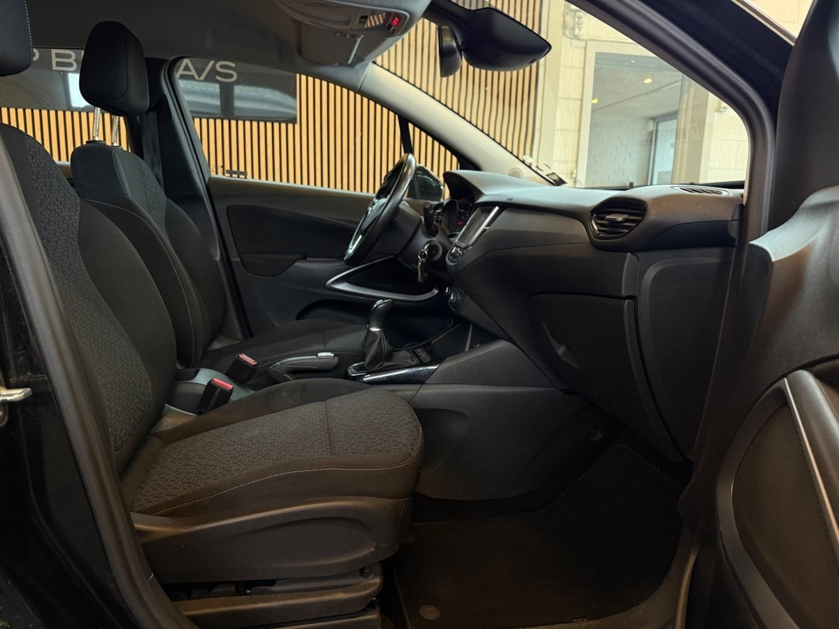 Sort Opel Crossland X fra 2017