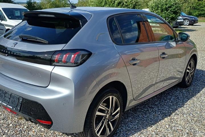 undefined Peugeot 208 fra 2021