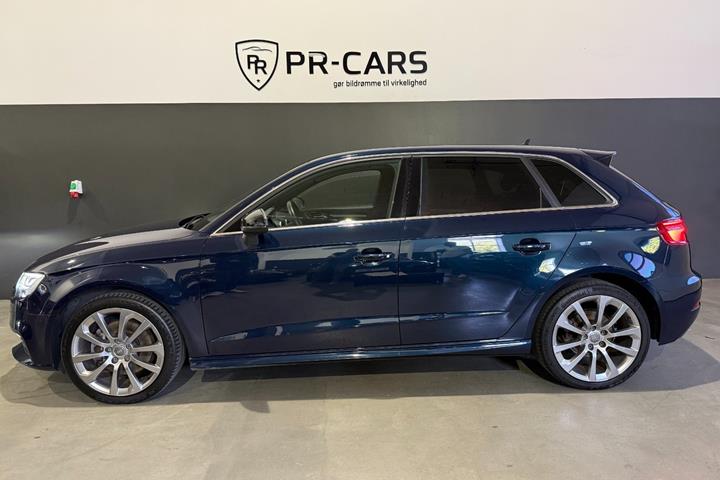 Grå Audi A3 fra 2020