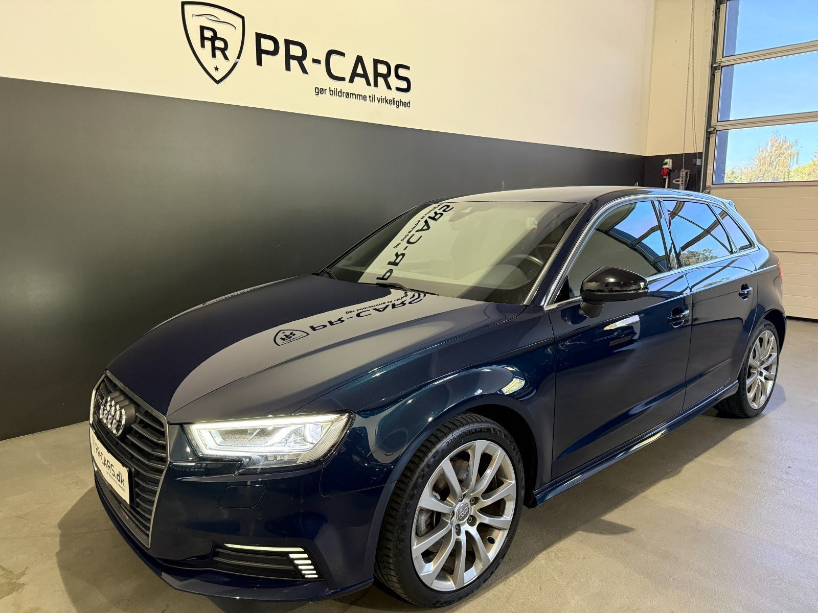 Grå Audi A3 fra 2020