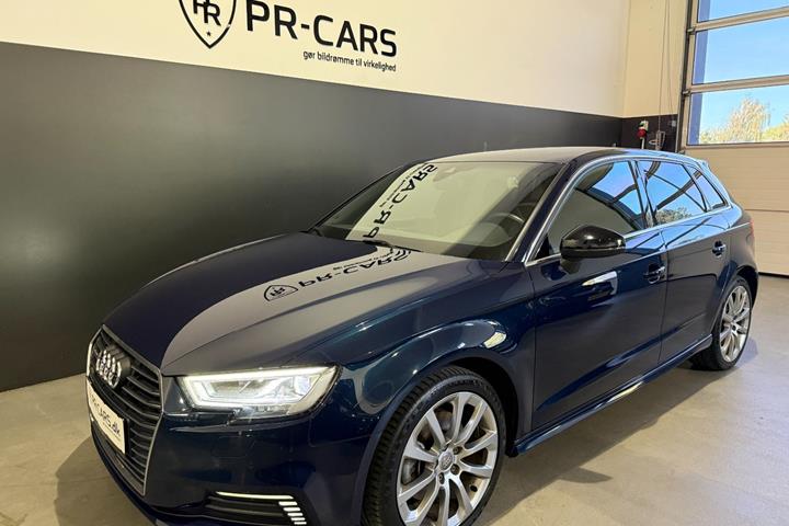 Grå Audi A3 fra 2020