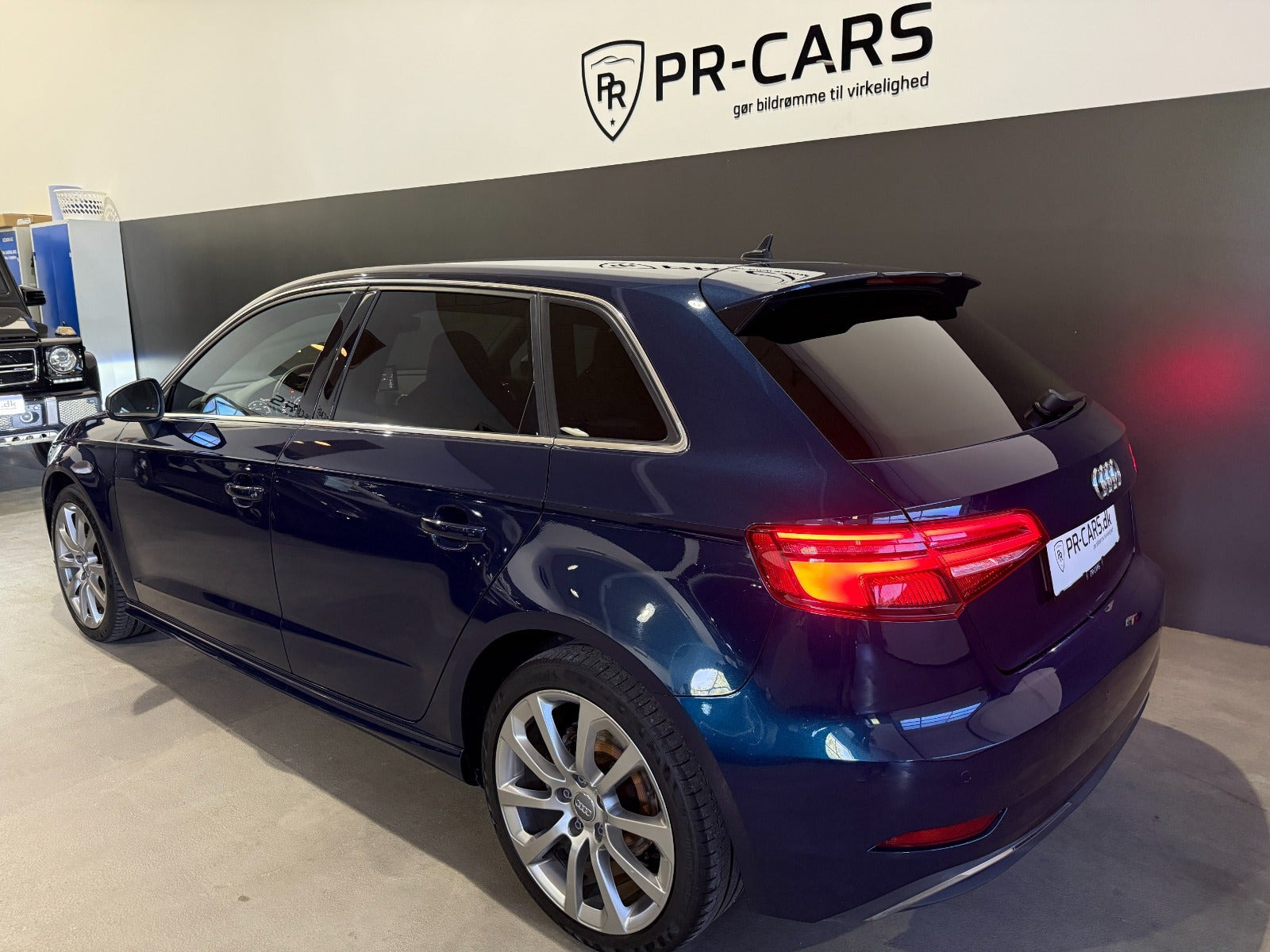Grå Audi A3 fra 2020