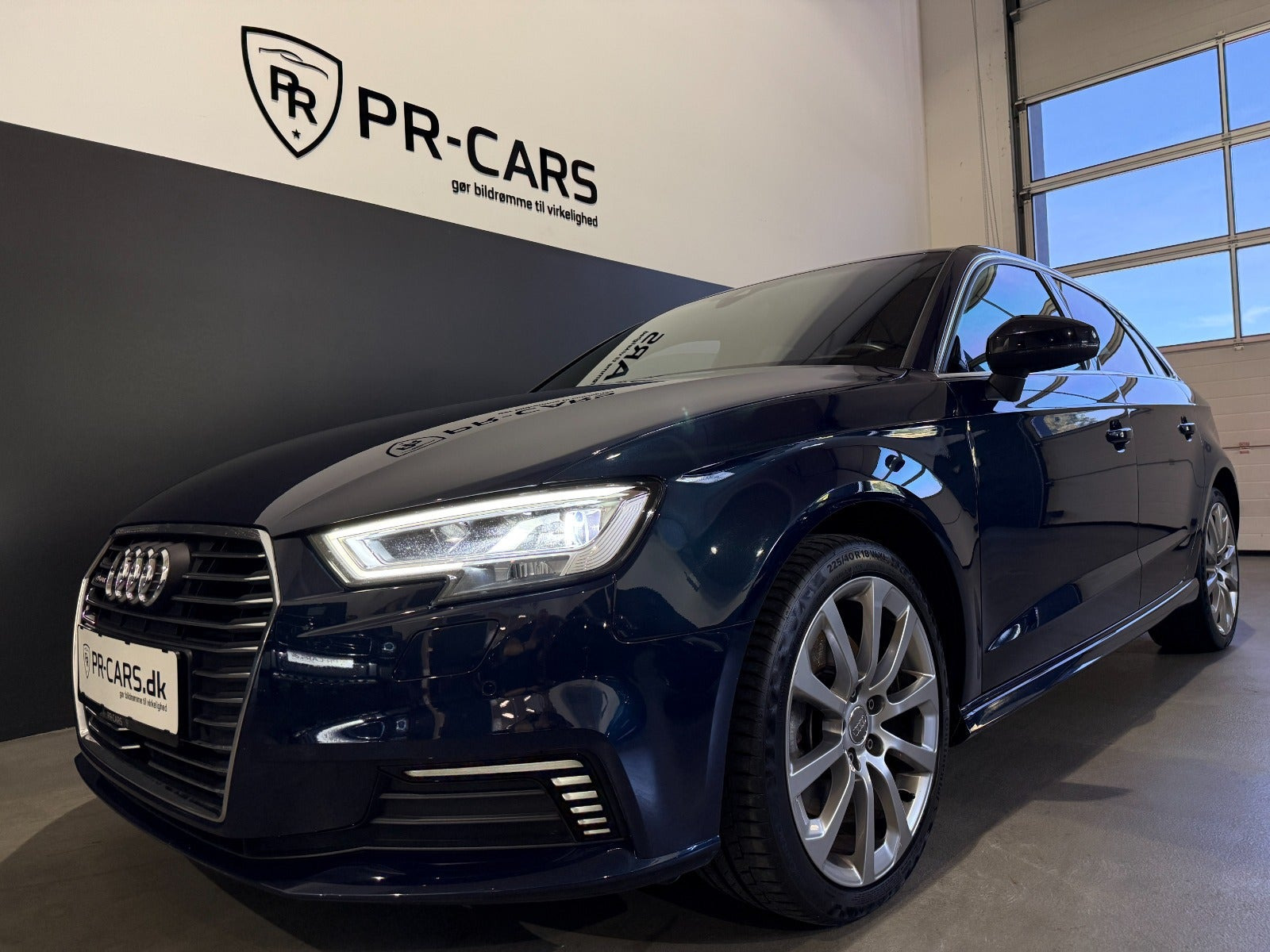 Grå Audi A3 fra 2020