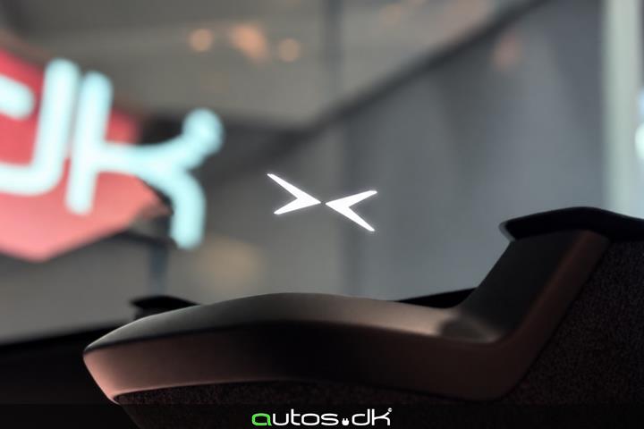 Blå Polestar 2 fra 2023