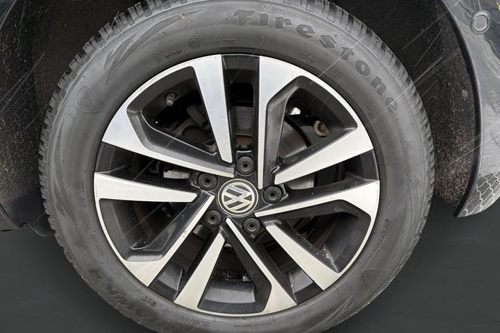 Sort VW Golf VII fra 2019