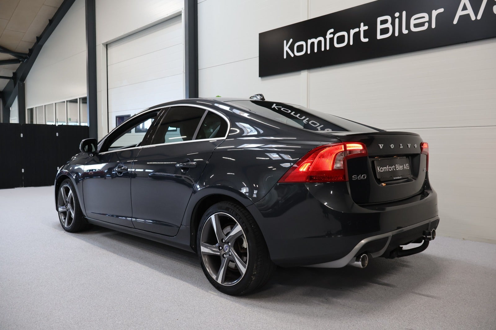 Grå Volvo S60 fra 2013