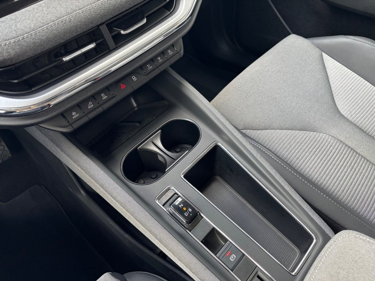 Sort Skoda Enyaq fra 2025