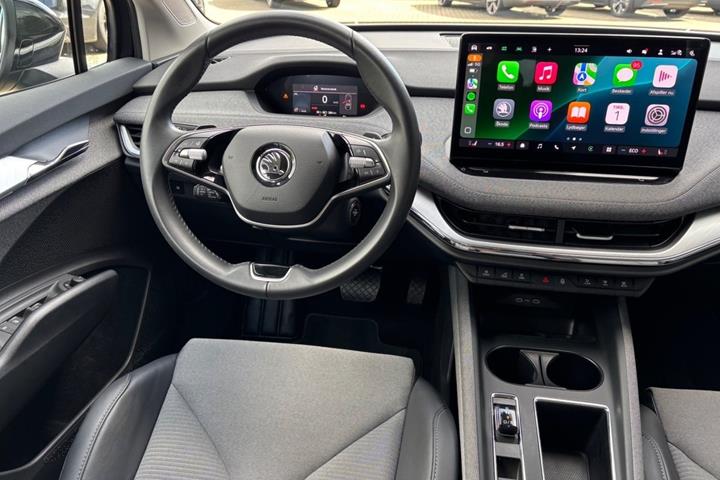 Sort Skoda Enyaq fra 2025