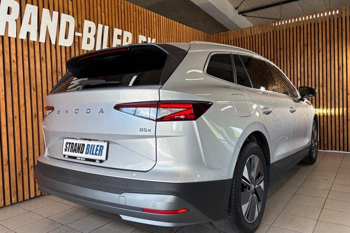 Sølv Skoda Enyaq fra 2025