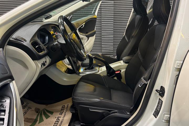 undefined Volvo V40 fra 2013