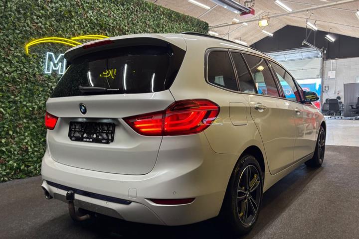 undefined BMW 216i fra 2018