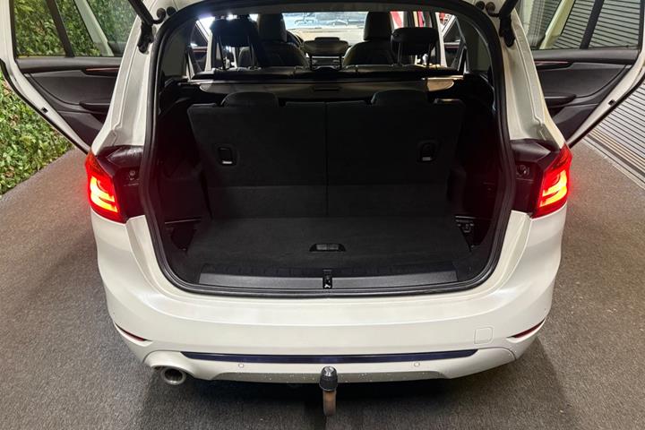 undefined BMW 216i fra 2018