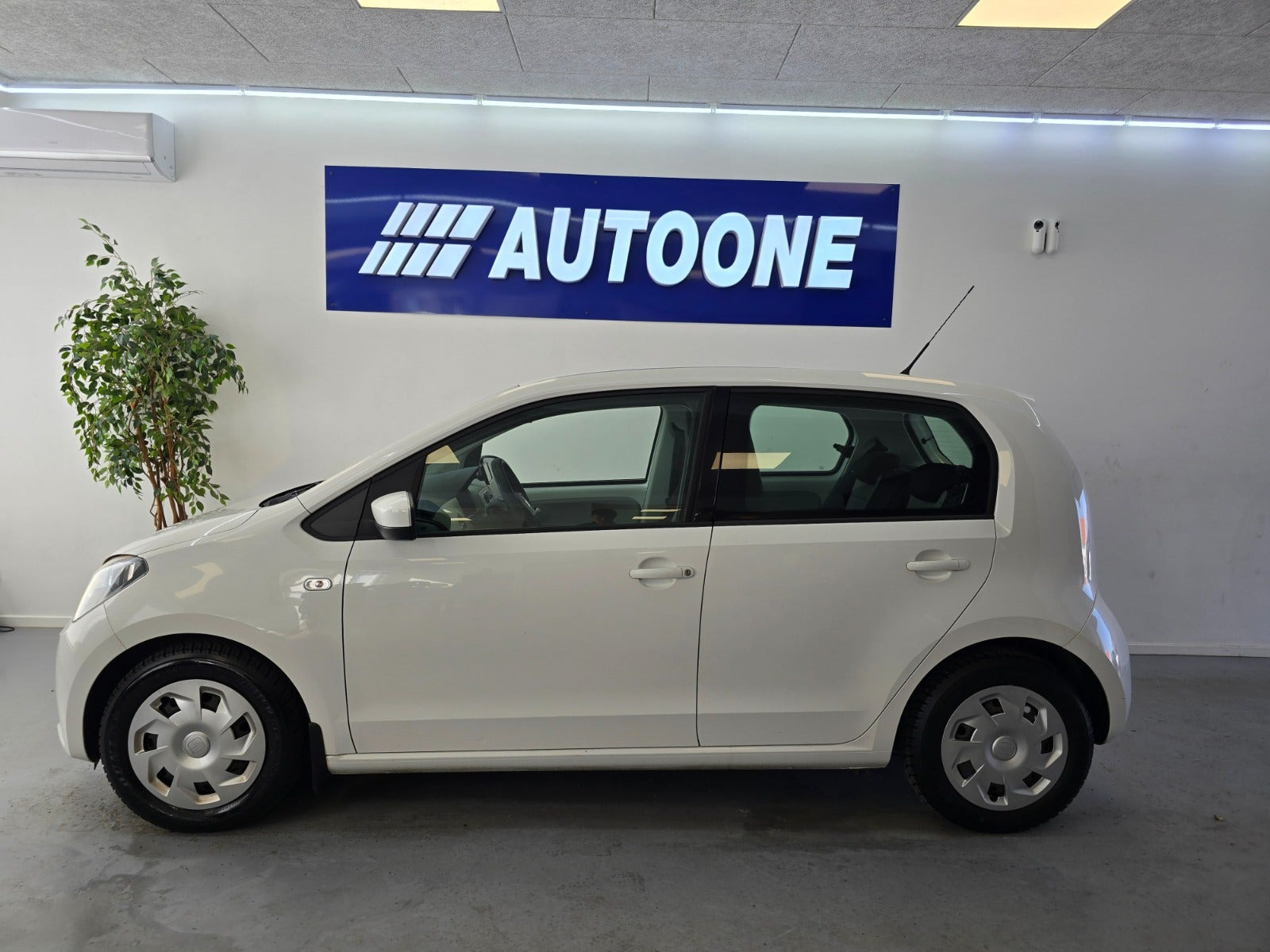 Hvid Seat Mii fra 2013