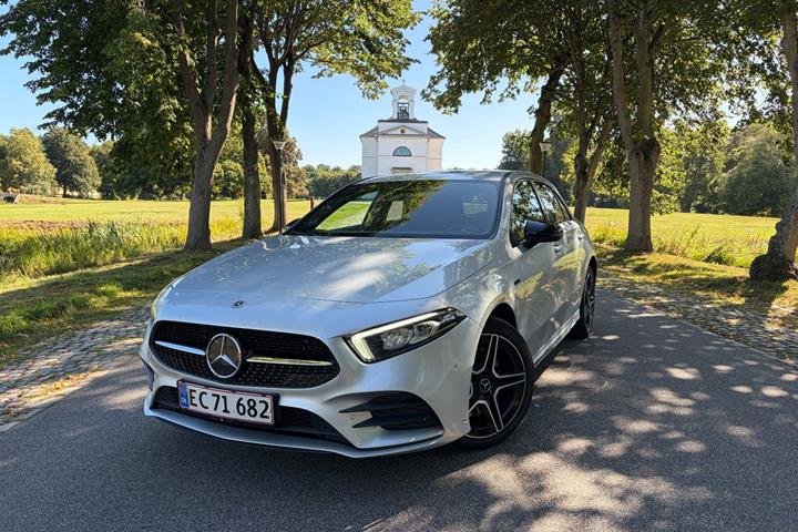 Grøn Mercedes A250 e fra 2020