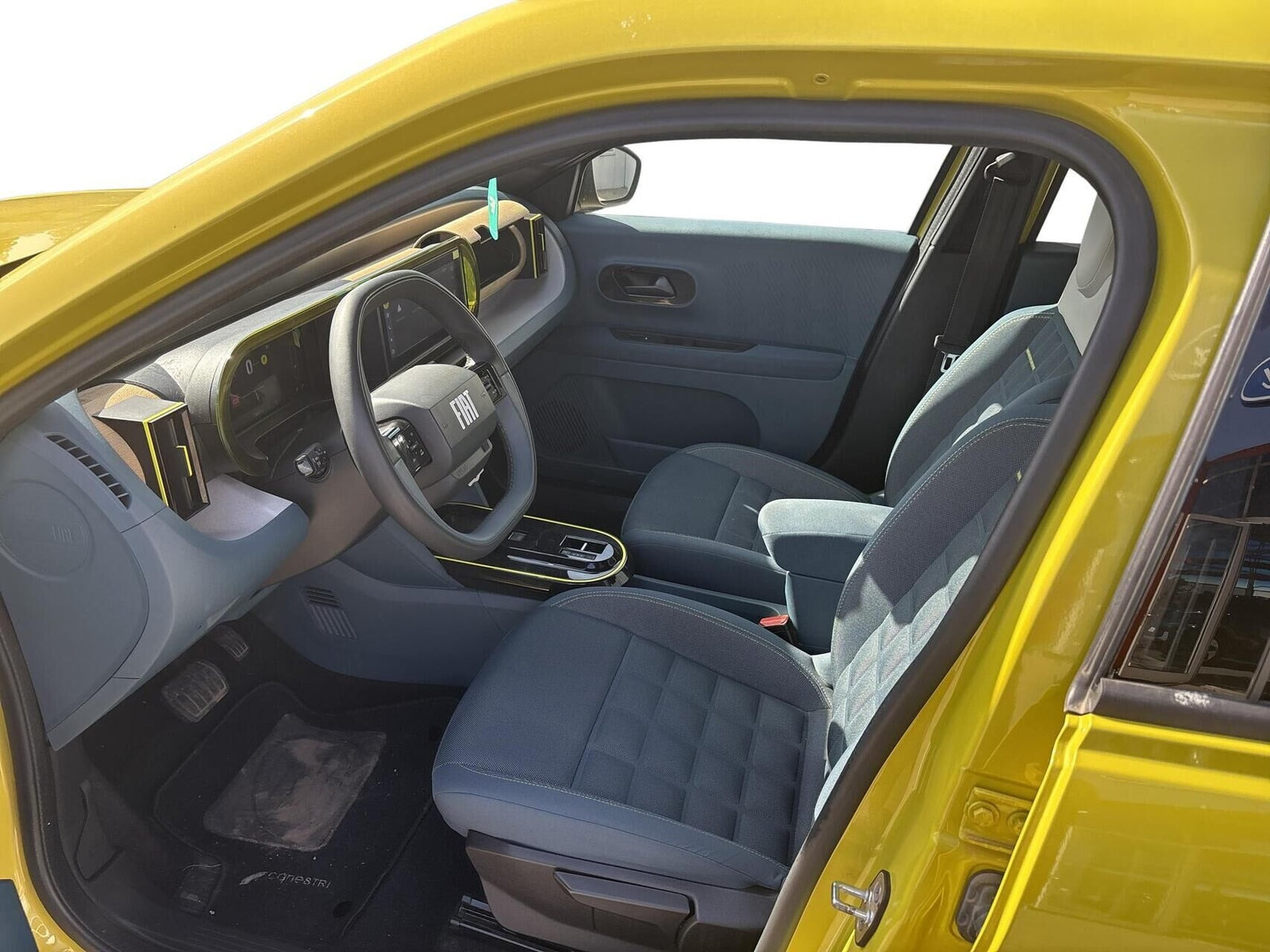 Gul Fiat Grande Panda fra 2025