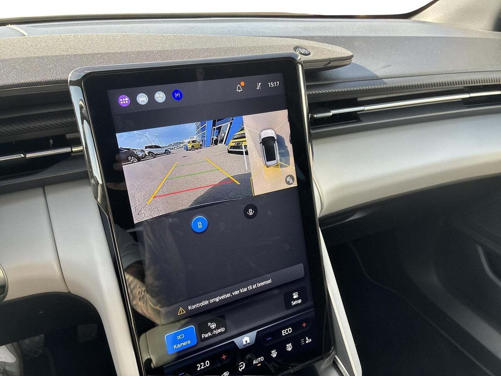 Grå Ford Explorer fra 2024