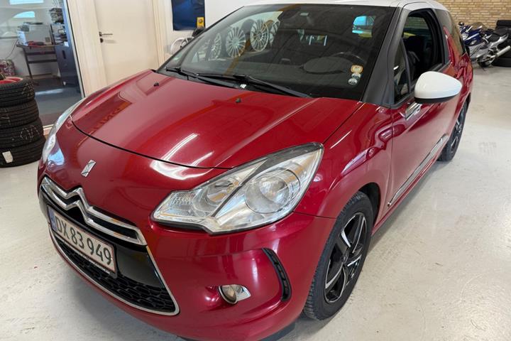 Rød Citroën DS3 fra 2013