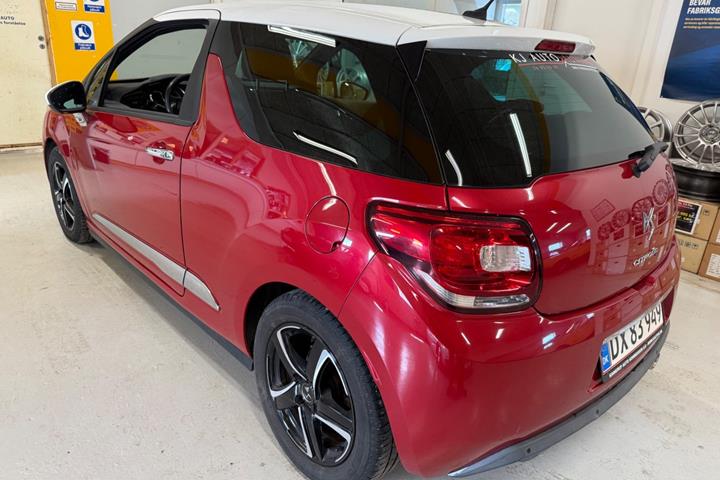Rød Citroën DS3 fra 2013