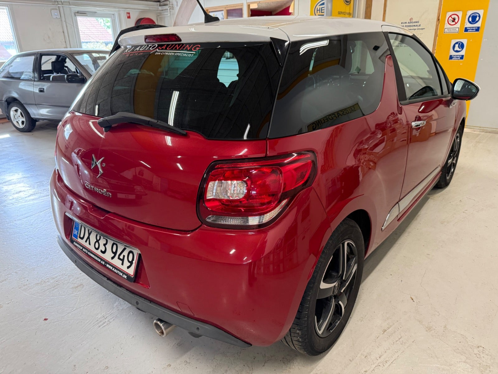 Rød Citroën DS3 fra 2013