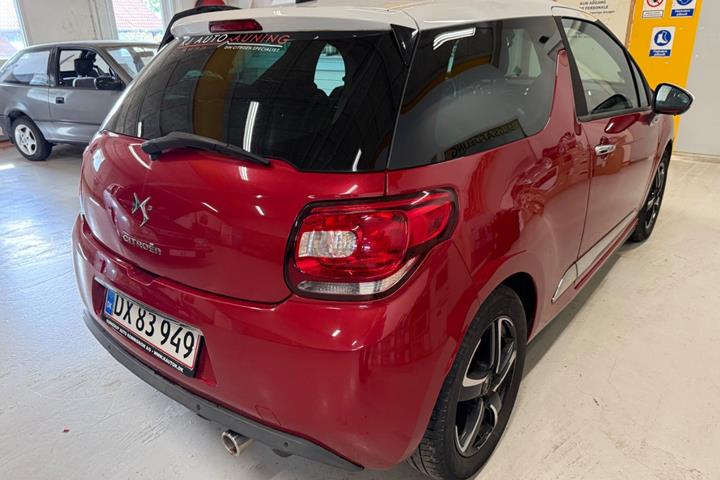 Rød Citroën DS3 fra 2013