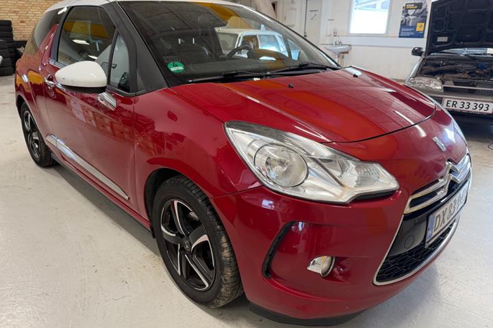 Rød Citroën DS3 fra 2013
