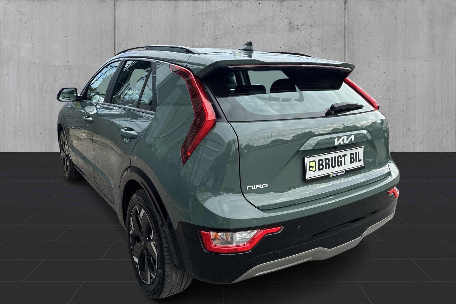Grøn Kia Niro fra 2023