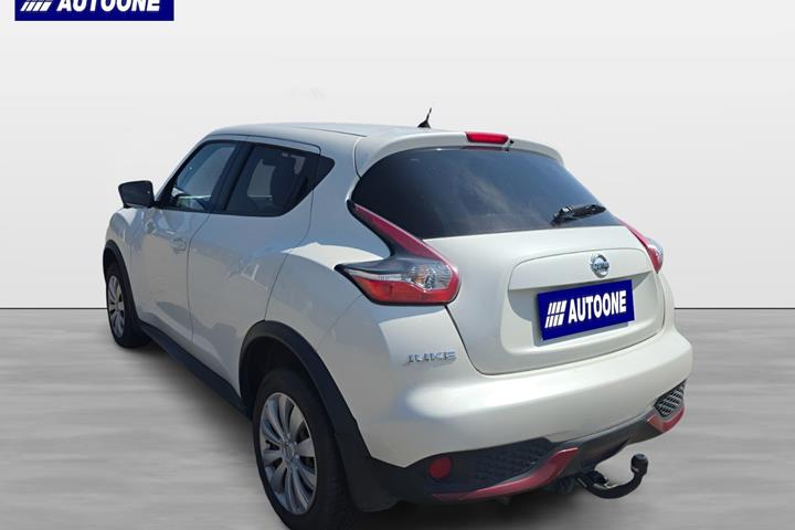 Hvid Nissan Juke fra 2011