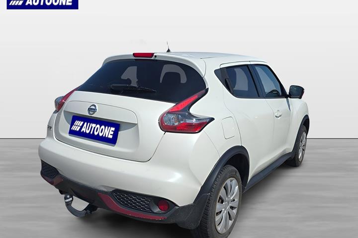 Hvid Nissan Juke fra 2011