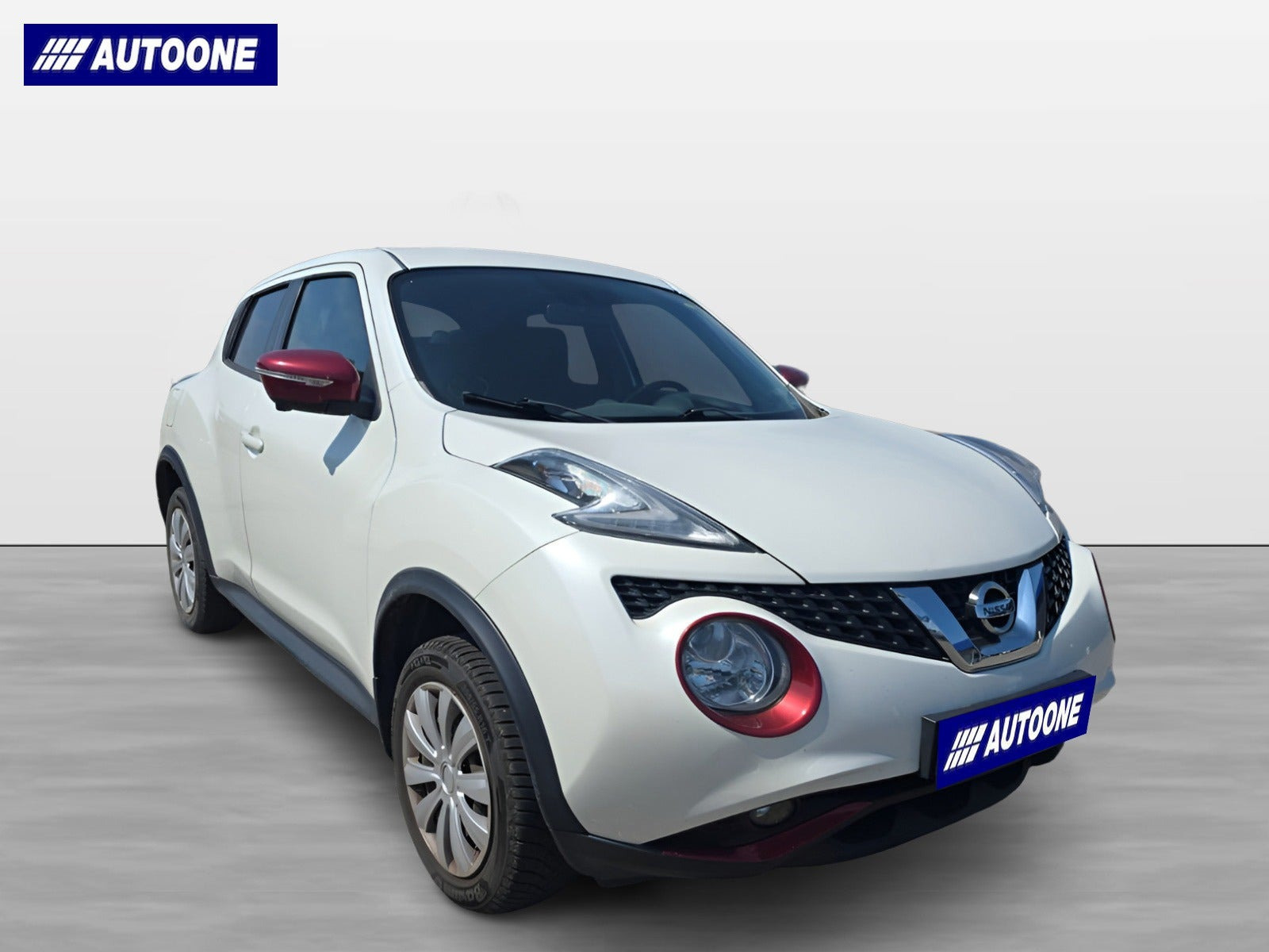 Hvid Nissan Juke fra 2011