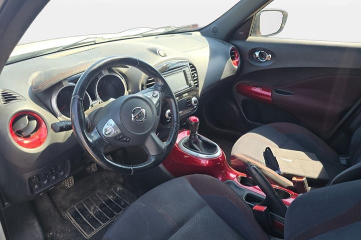 Hvid Nissan Juke fra 2011