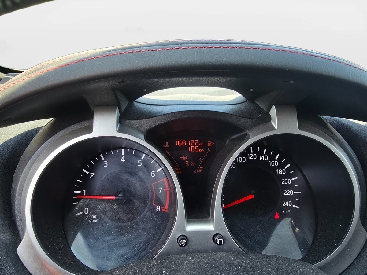 Hvid Nissan Juke fra 2011