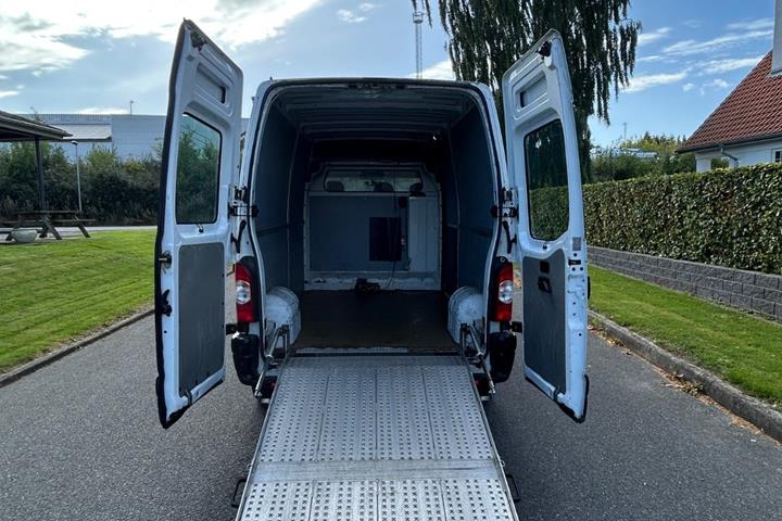 undefined Nissan Interstar fra 2010