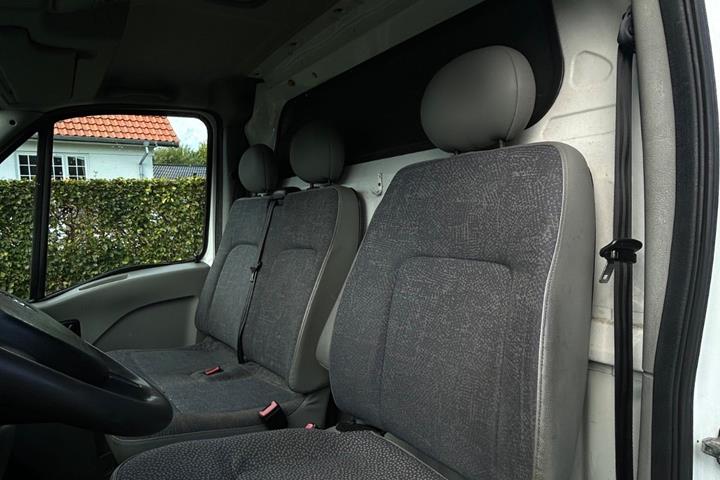 undefined Nissan Interstar fra 2010