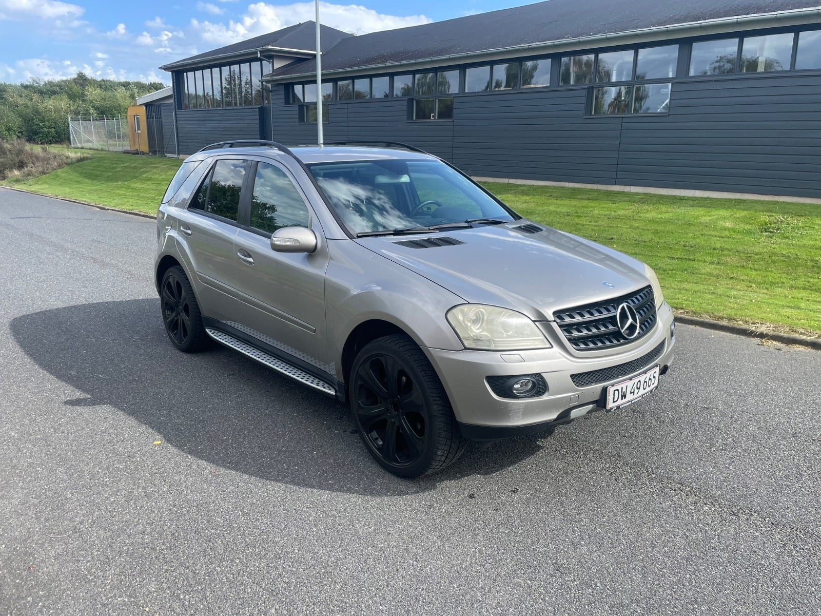 undefined Mercedes ML320 fra 2005