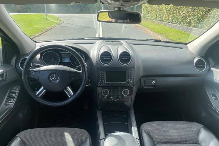 undefined Mercedes ML320 fra 2005