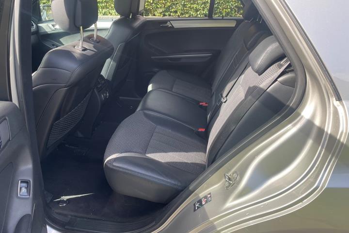 undefined Mercedes ML320 fra 2005