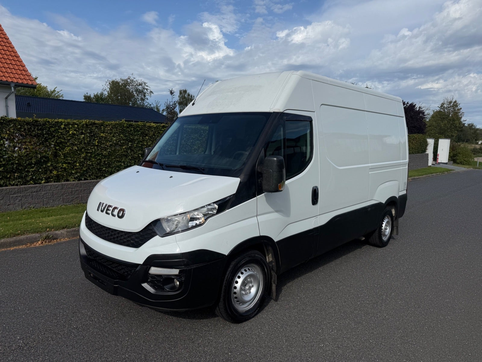 Iveco Daily 2,3 35S15 10,8m³ Van