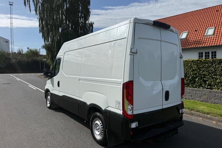 undefined Iveco Daily fra 2015