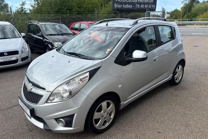 Sølv Chevrolet Spark fra 2012