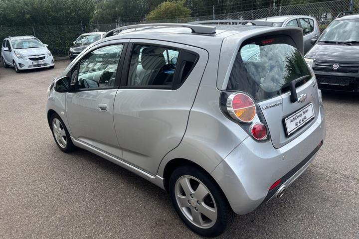 Sølv Chevrolet Spark fra 2012