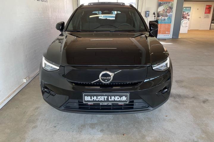 Sort Volvo XC40 fra 2023