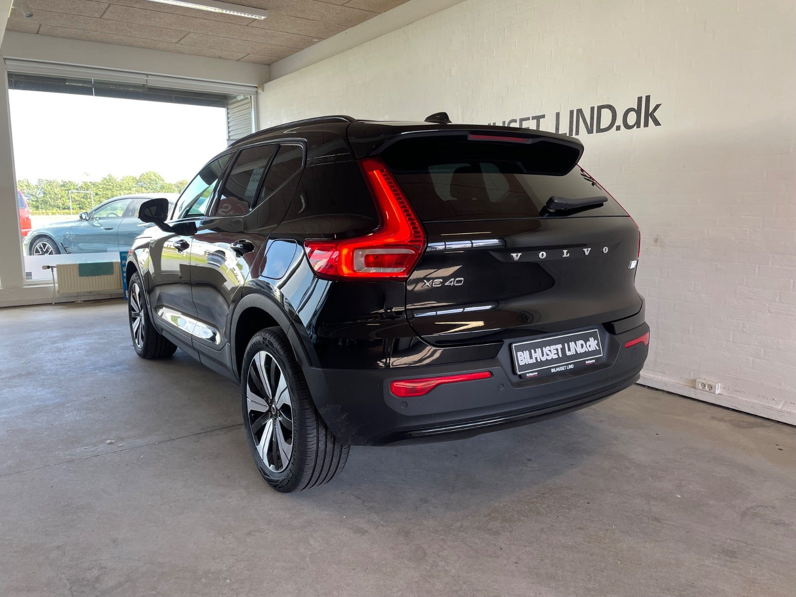 Sort Volvo XC40 fra 2023