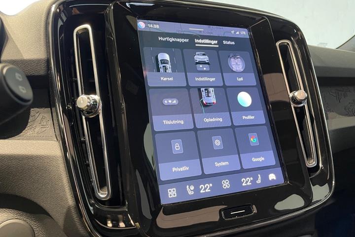 Sort Volvo XC40 fra 2023