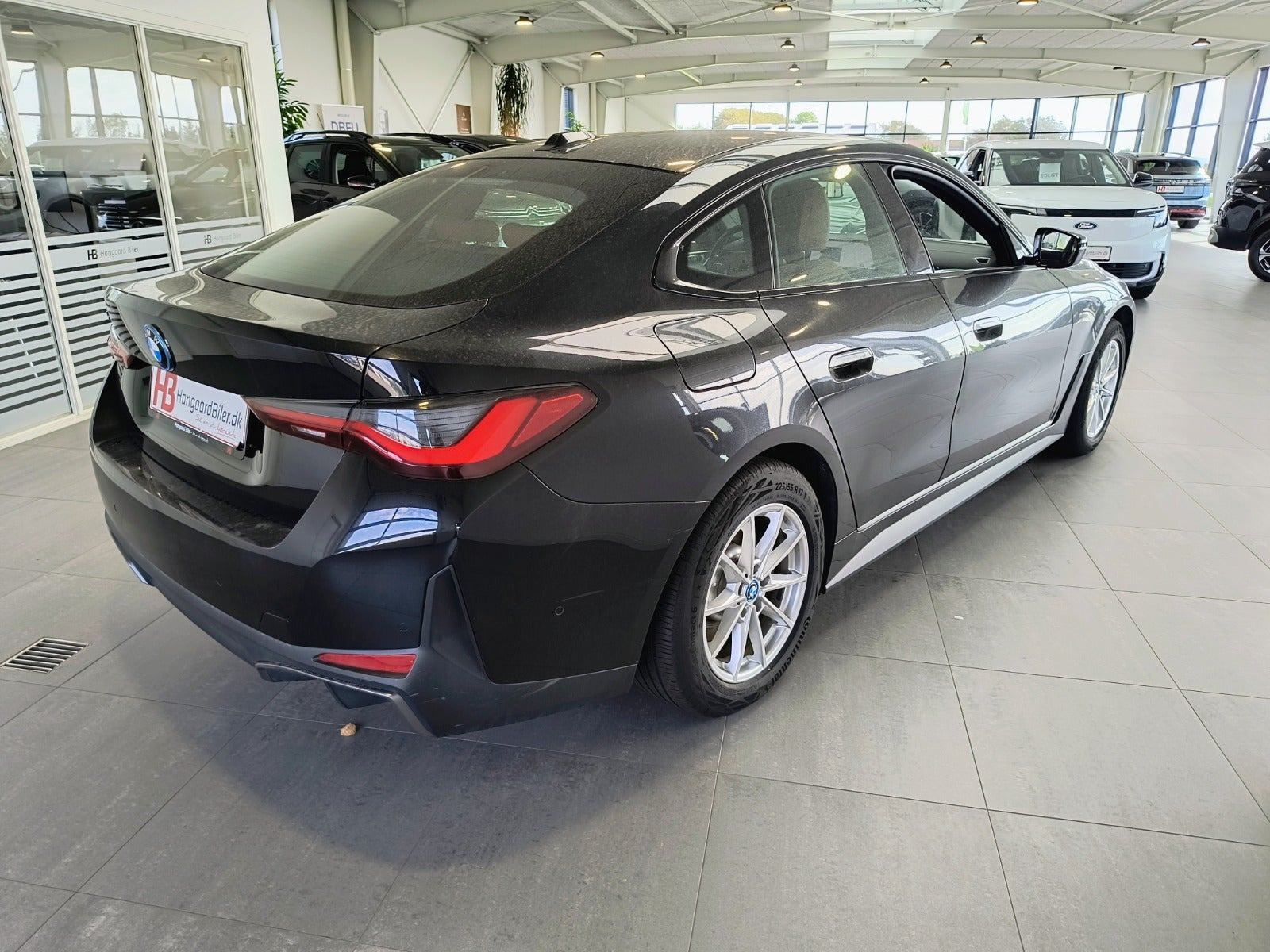 Sort BMW i4 fra 2023