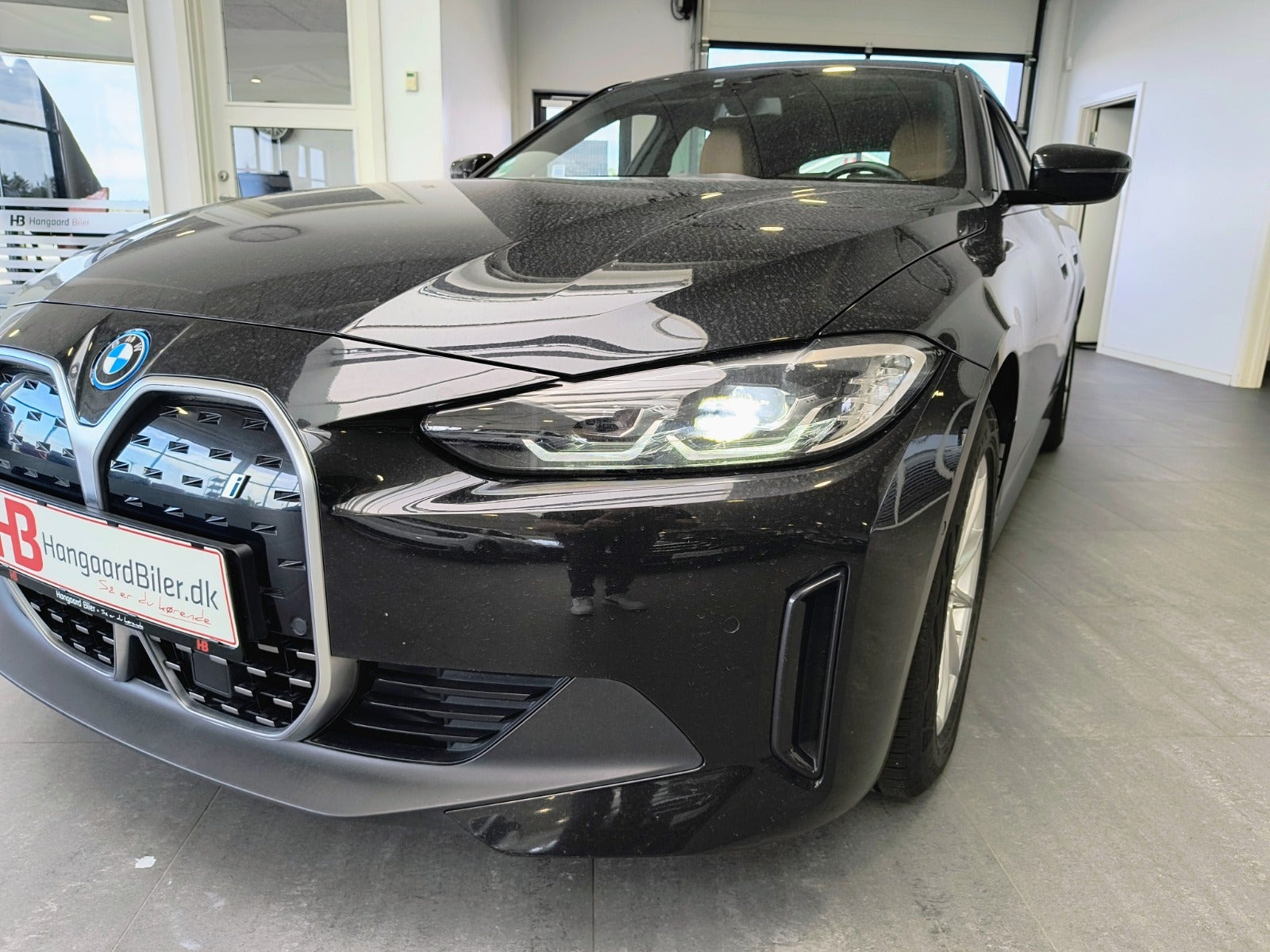 Sort BMW i4 fra 2023